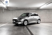 First vehicle image