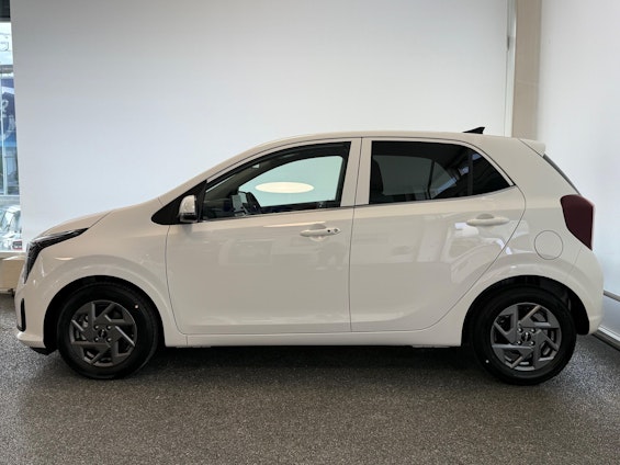 Vehicle image 2 Vehicle image 2