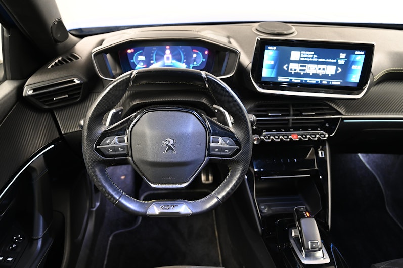 Vehicle image PEUGEOT 2008