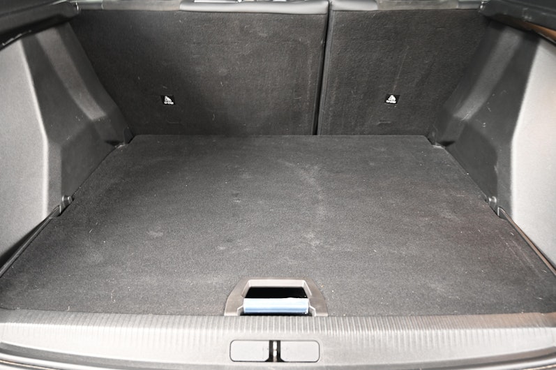 Vehicle image PEUGEOT 2008