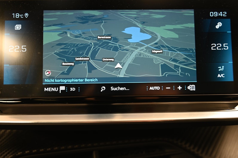 Vehicle image PEUGEOT 2008