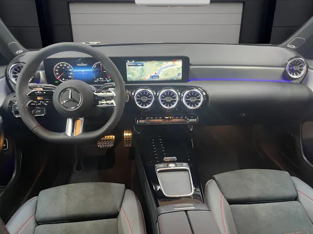 Mercedes-Benz A 250 e EQ Star AMG Line