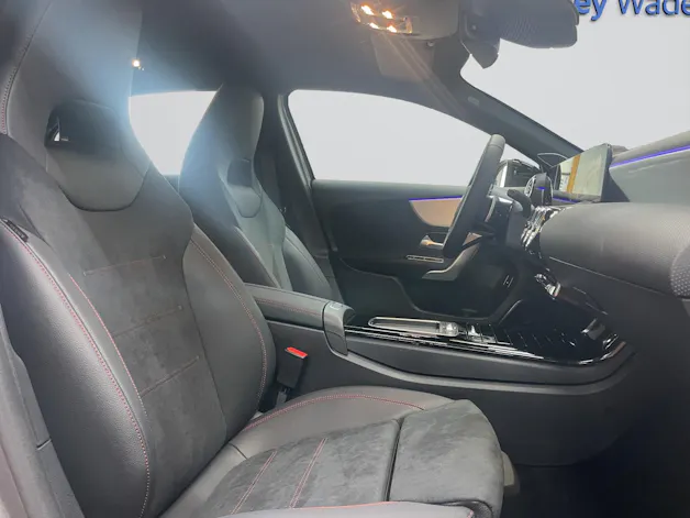Mercedes-Benz A 250 e EQ Star AMG Line