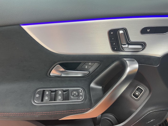 Vehicle image MERCEDES-BENZ A 250