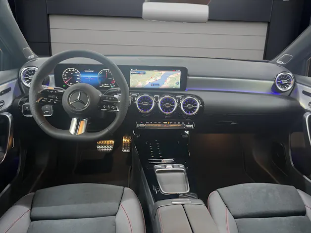 Mercedes-Benz A 250 e EQ Star AMG Line