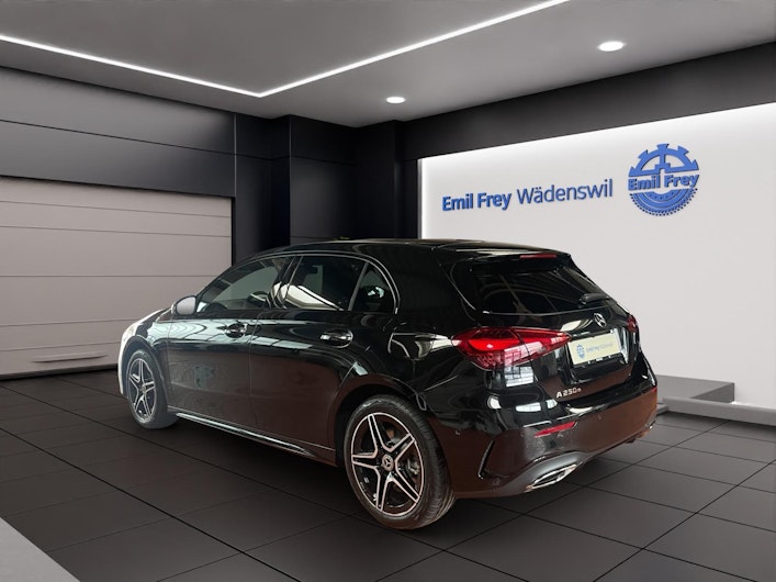 Vehicle image MERCEDES-BENZ A 250