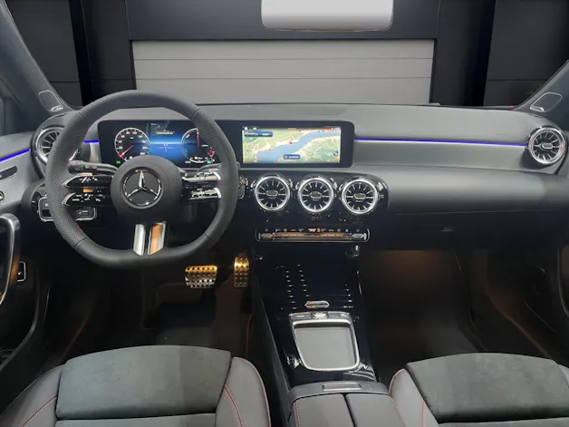 Mercedes-Benz A 250 e EQ Star AMG Line