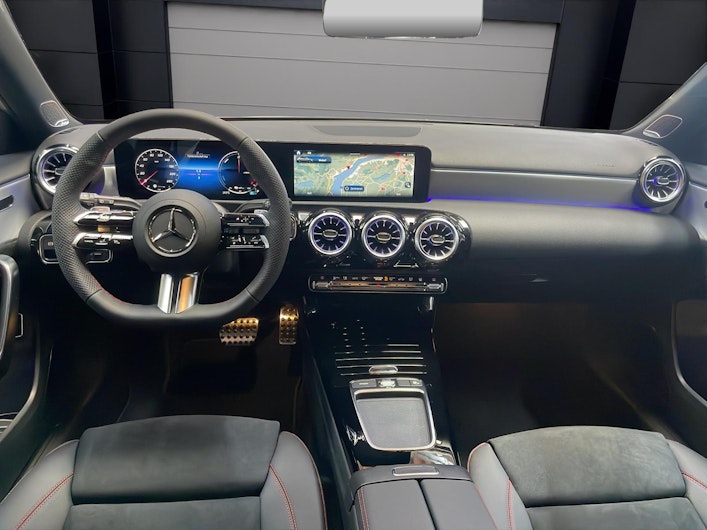 Vehicle image MERCEDES-BENZ A 250