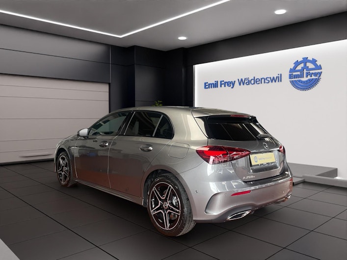 Vehicle image MERCEDES-BENZ A 250