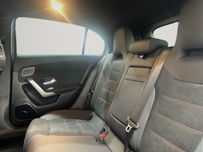 Vehicle image MERCEDES-BENZ A 250