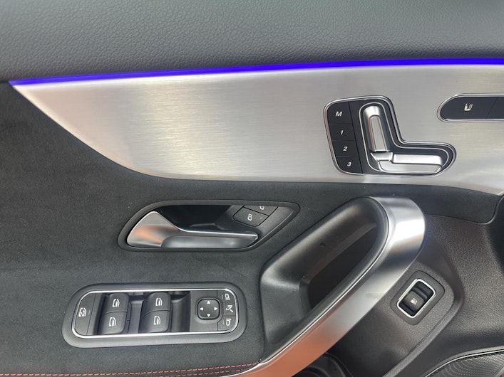 Vehicle image MERCEDES-BENZ A 250