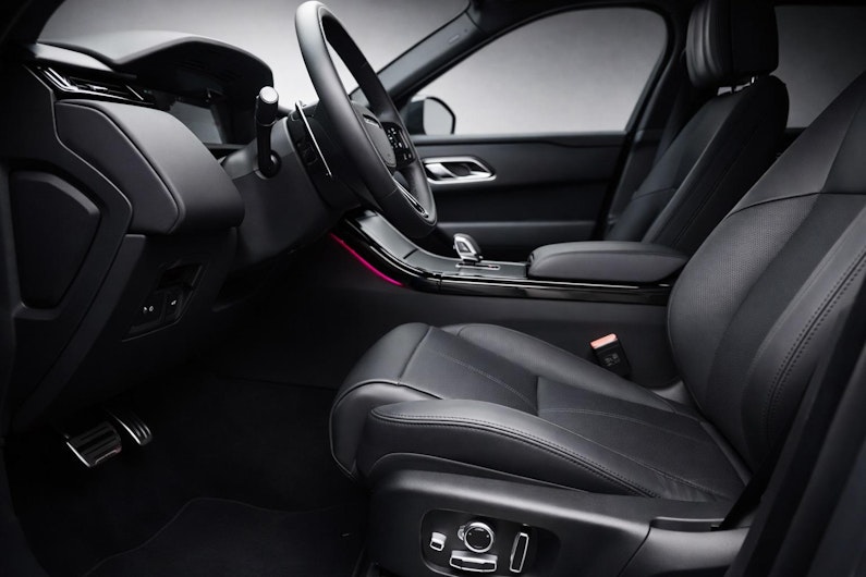 Vehicle image LAND ROVER RANGE ROVER VELAR