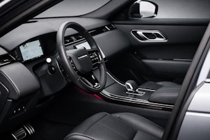 Vehicle image LAND ROVER Range Rover Velar 2.0 P400e Dynamic HSE