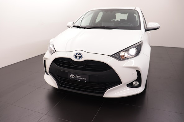 First vehicle image