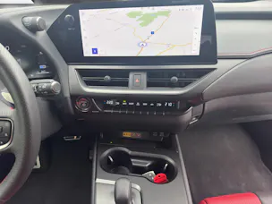 Lexus UX 300h F-Sport