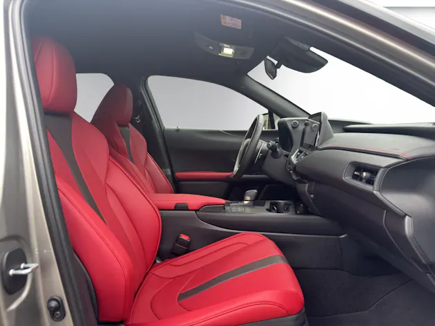 Lexus UX 300h F-Sport