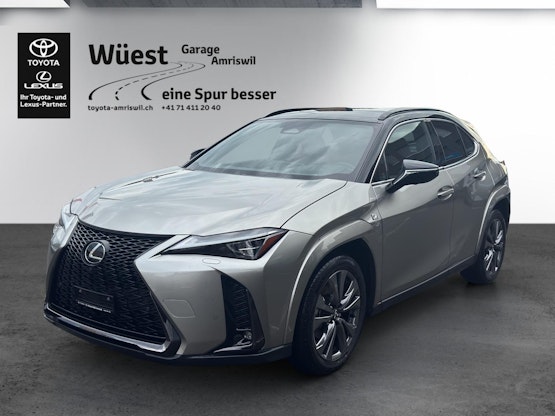 First vehicle image