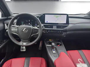 Lexus UX 300h F-Sport