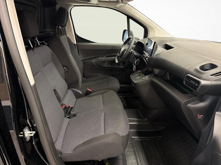 Vehicle image TOYOTA PROACE CITY