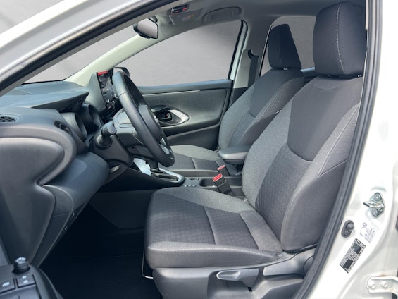 Vehicle image 7