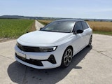 First vehicle image