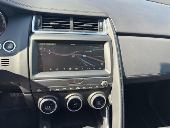 Vehicle image 6 Vehicle image 6