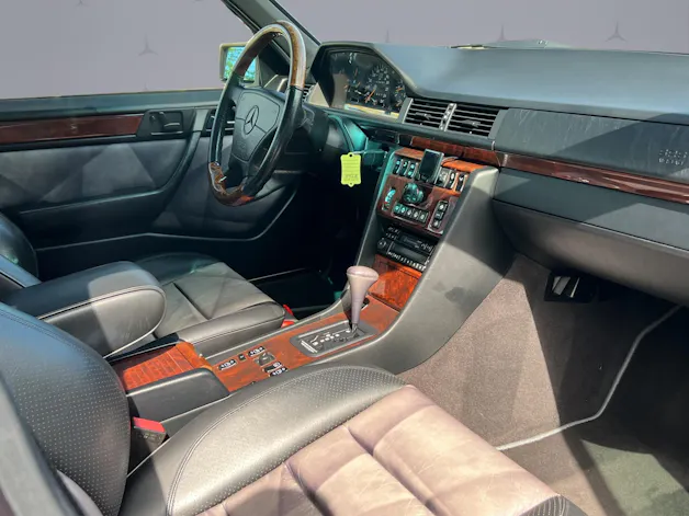 Mercedes-Benz E-Klasse W124 E 500