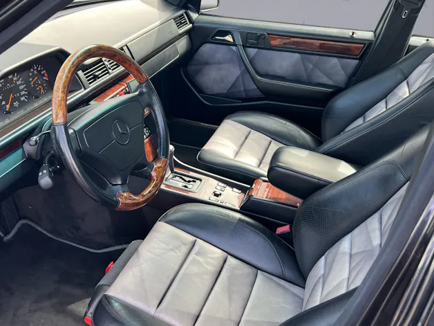 Mercedes-Benz E-Klasse W124 E 500