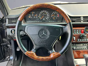 Mercedes-Benz E-Klasse W124 E 500