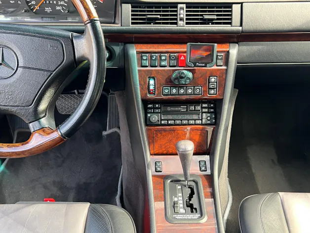 Mercedes-Benz E-Klasse W124 E 500