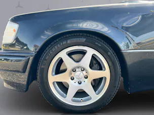 Mercedes-Benz E-Klasse W124 E 500