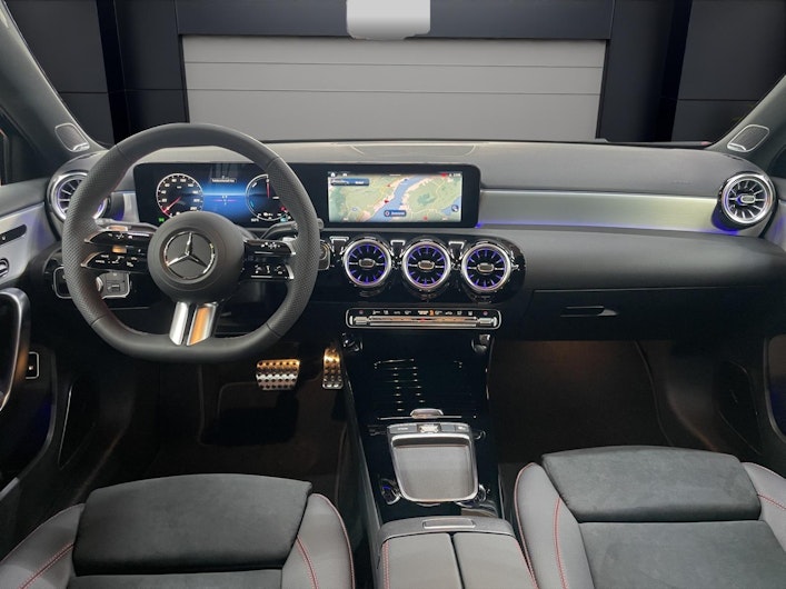 Vehicle image MERCEDES-BENZ A 250