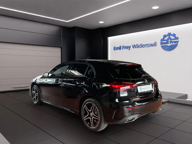 Mercedes-Benz A 250 e EQ Star AMG Line
