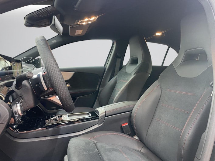 Vehicle image MERCEDES-BENZ A 250