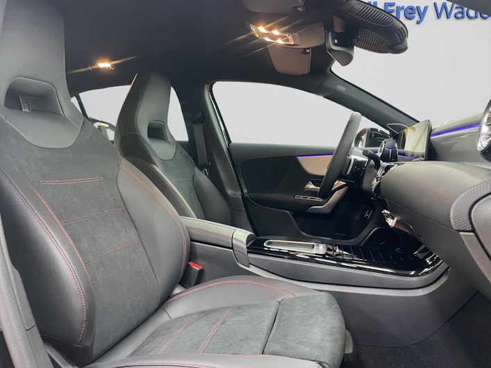 Vehicle image MERCEDES-BENZ A 250