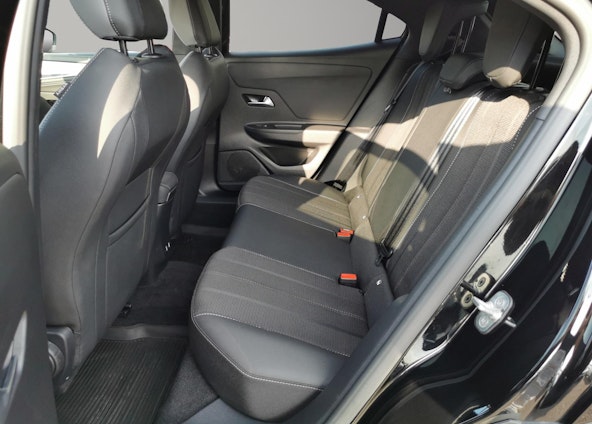 Vehicle image 7 Vehicle image 7