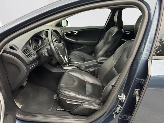 Volvo V40 2.0 D3 Momentum S/S