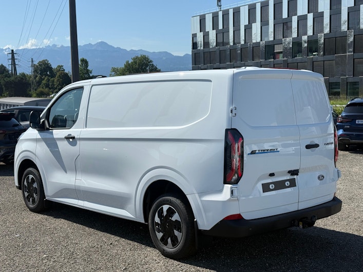 Vehicle image FORD TRANSIT CUSTOM