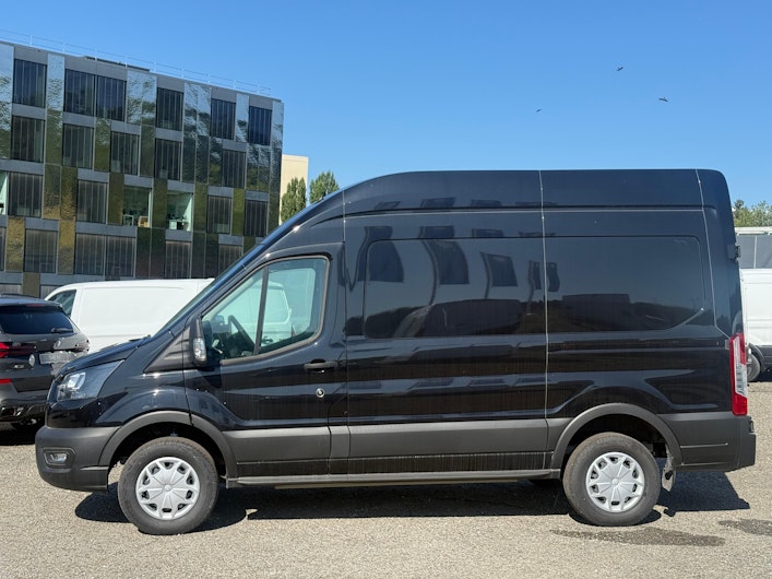 Vehicle image FORD E-TRANSIT