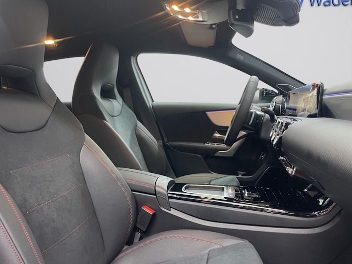 Vehicle image MERCEDES-BENZ A 250