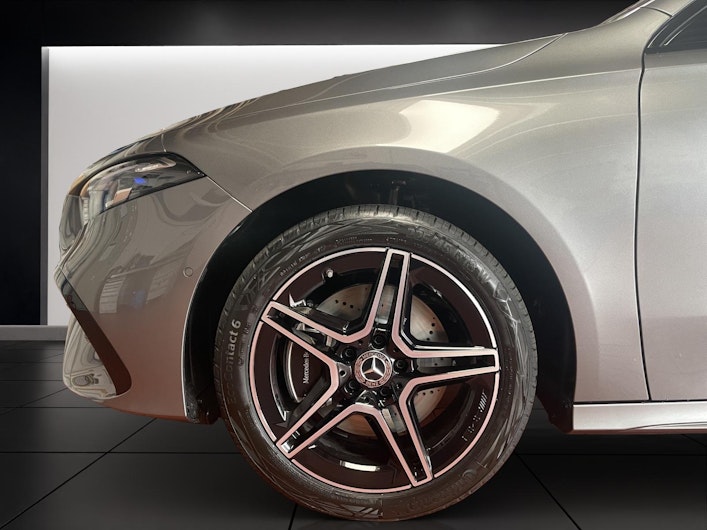 Vehicle image MERCEDES-BENZ A 250