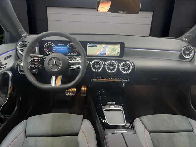 Mercedes-Benz A 250 e EQ Star AMG Line