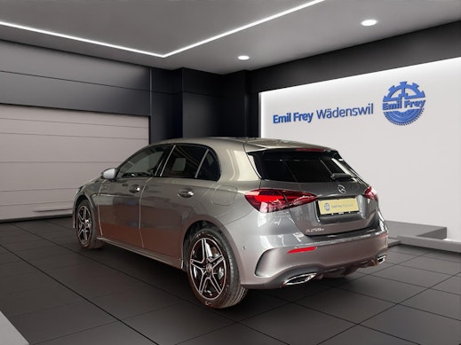 MERCEDES-BENZ A 250 e EQ Star AMG Line 3