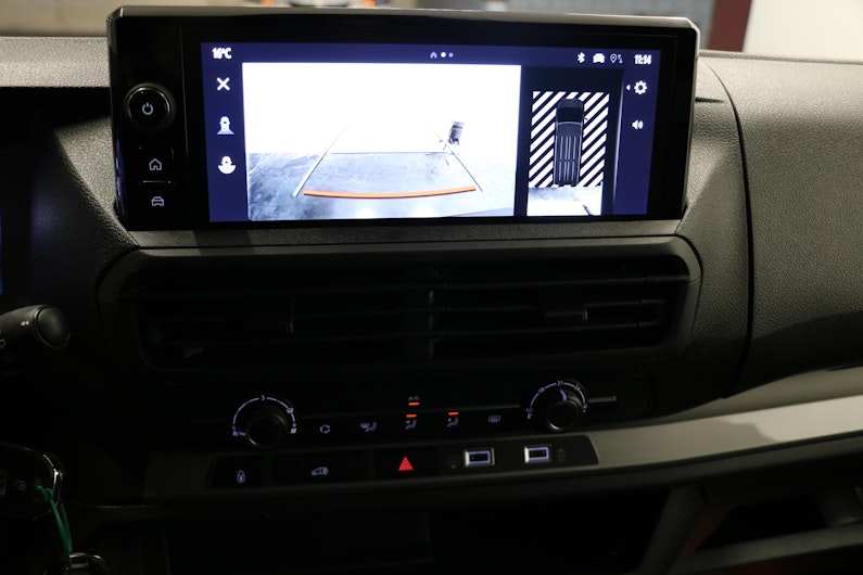 Vehicle image TOYOTA PROACE