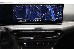 Vehicle image BMW 320d xDrive SAG Touring