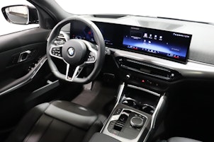 Vehicle image BMW 320d xDrive SAG Touring