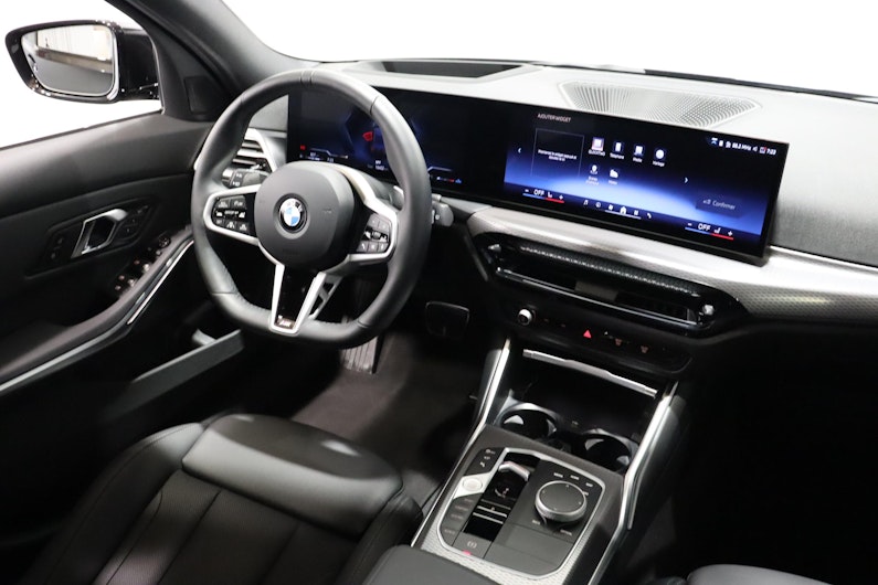 Vehicle image BMW 3 SERIES