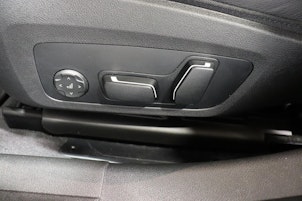 Vehicle image BMW 320d xDrive SAG Touring