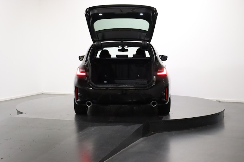 Vehicle image BMW 3 SERIES