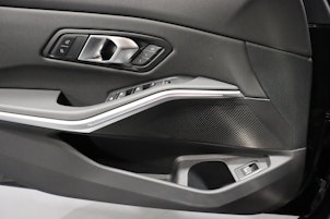 Vehicle image BMW 320d xDrive SAG Touring